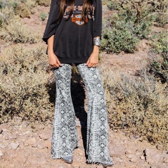 NWT Free People Just Float snake flare jeans pants - Picture 7 of 15